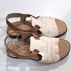Brioso Asante Leather Sandals